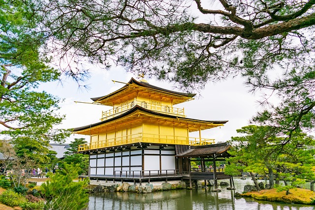 image from Visit Kinkaku-Ji